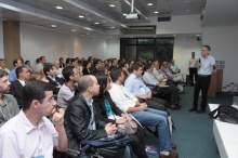 Palestra do Prof. José Alexandre Scheinkman (Columbia University) no Auditório AMEX/IAG. Fotógrafo Antônio Albuquerque. Acervo do Núcleo de Memória.