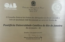 Placa com o selo de qualidade OAB. 