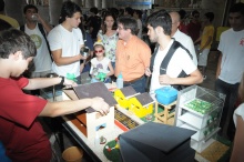 Feira de Engenharia. Fotógrafo Antônio Albuquerque. Acervo do Núcleo de Memória.