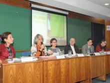 Fala da profa. Luiza Helena Nunes Ermel durante evento. Fotógrafo Antônio Albuquerque. Acervo do Núcleo de Memória.