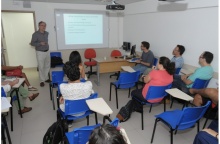 Palestra realizada no Espaço Leandro Konder. Fotógrafo Antônio Albuquerque. Acervo Núcleo de Memória.