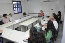 A Profa. Elspeth Guild durante a palestra. Fotógrafo Antônio Albuquerque. Acervo do Núcleo de Memória.