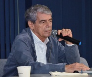 O prof. Walcacer em 2019. Fotógrafa Larissa Gomes. Acervo Comunicar.