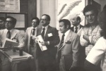 Visita dos representantes da FINEP ao Departamento de Química. Ao centro, o prof. José Pelúcio Ferreira (FPLF) e o reitor pe.Mac Dowell S.J.. Fotógrafo Antônio Albuquerque.